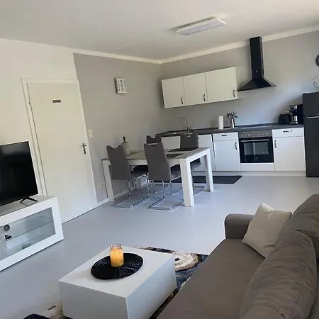 Mayer Neven Apartment